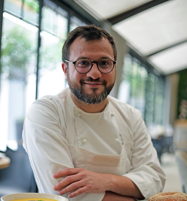 Chef Leandro, chef spécialisé en cuisine gastronomique à domicile à Paris