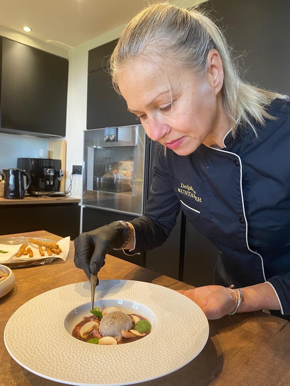 Chef Delphine, chef spécialisé en cuisine gastronomique à domicile à Tournus