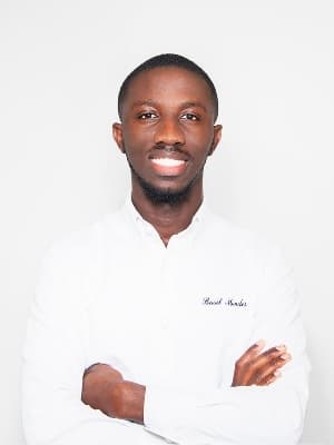 Chef Basil, chef spécialisé en cuisine française à domicile à Plouray