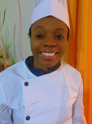 Chef Fernande, chef spécialisé en cuisine française à domicile à Paris