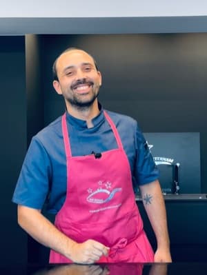 Chef Adrien, chef spécialisé en cuisine française à domicile à Hussigny-Godbrange