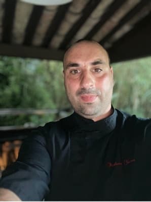 Chef Alexandre, chef spécialisé en cuisine gastronomique à domicile à Paris