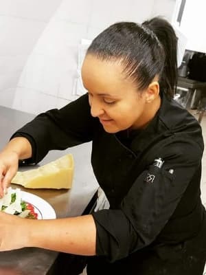 Cheffe Coralie, chef spécialisé en cuisine asiatique à domicile à Toulouse