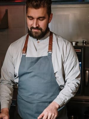 Chef Nathan, chef spécialisé en cuisine française à domicile à Paris